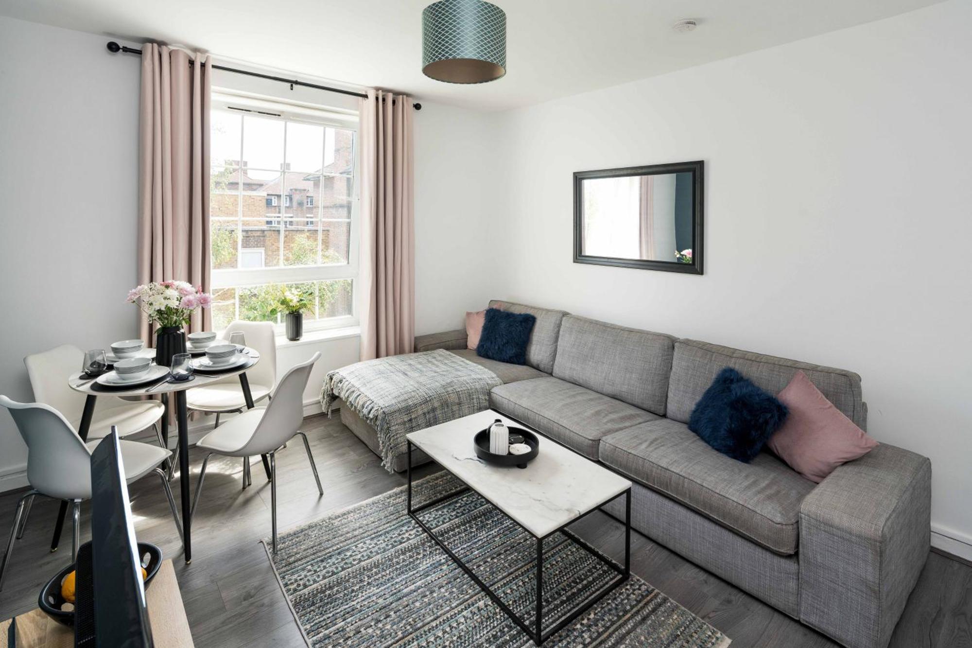Sunny 2b-1b Flat Nr Borough Market, * Londen