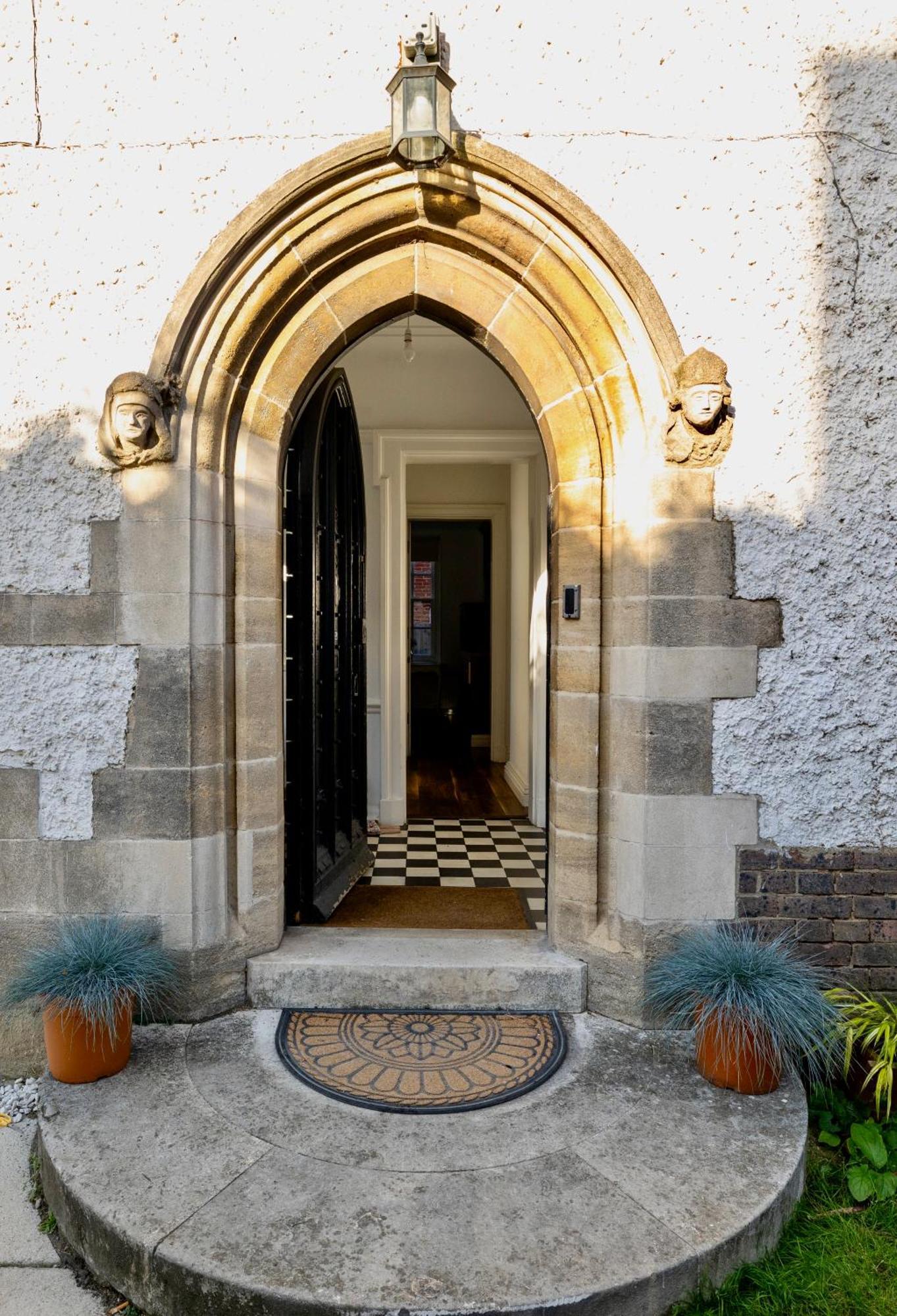 The Vicarage Tooting, Sw17