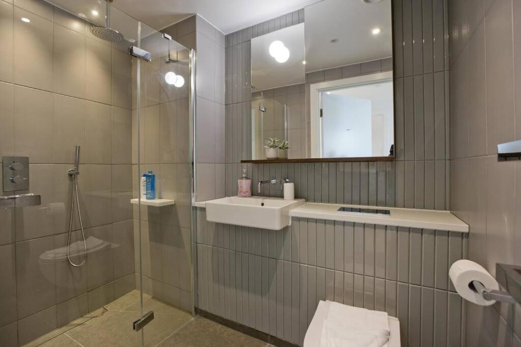 Appartement Kings Cross 2 Bed With Views, Ac, Balcony Londen
