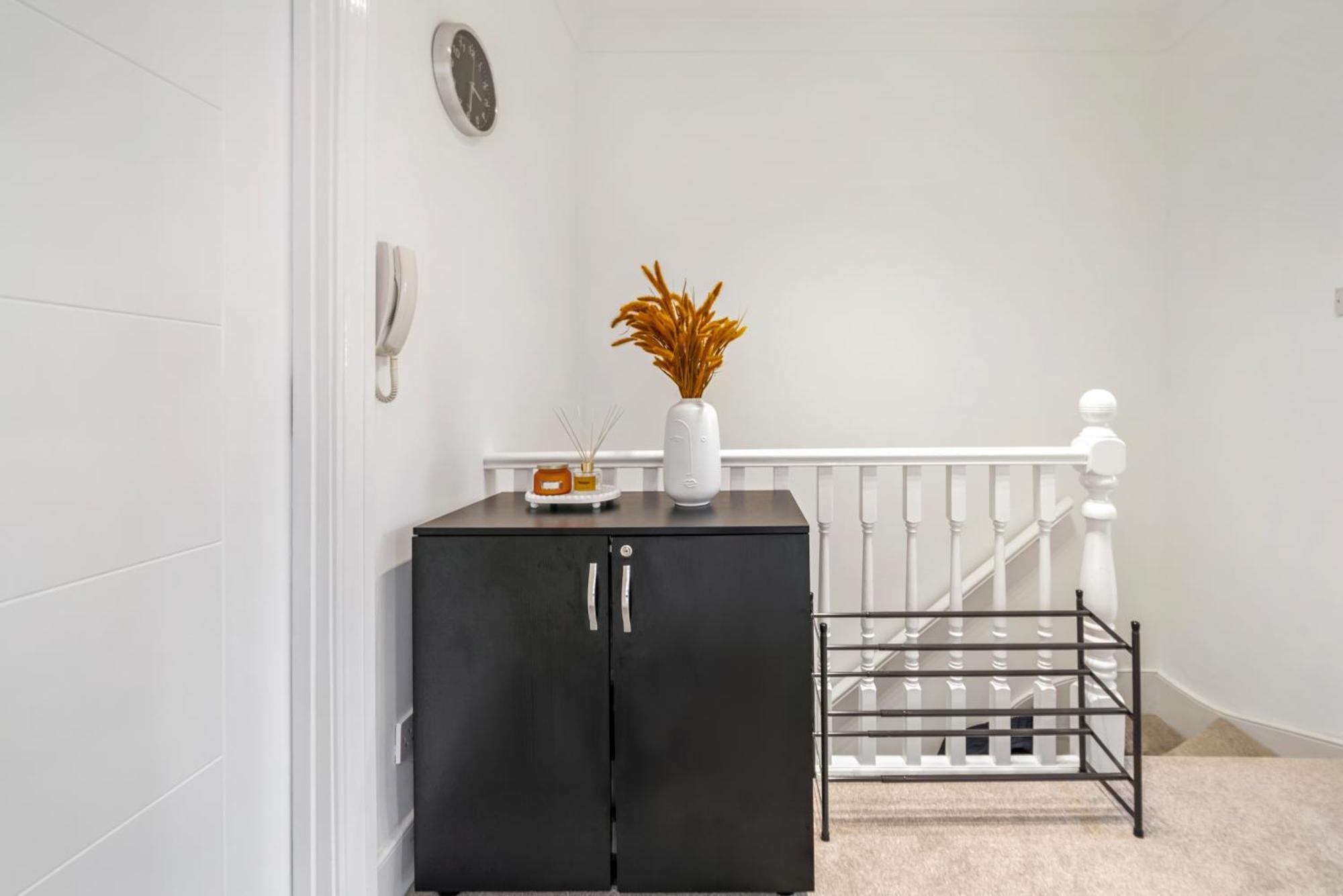 Award Winning 2025 - Wembley Luxury Apartment 2Br Stay Next To Stadium Plus Free Parking *