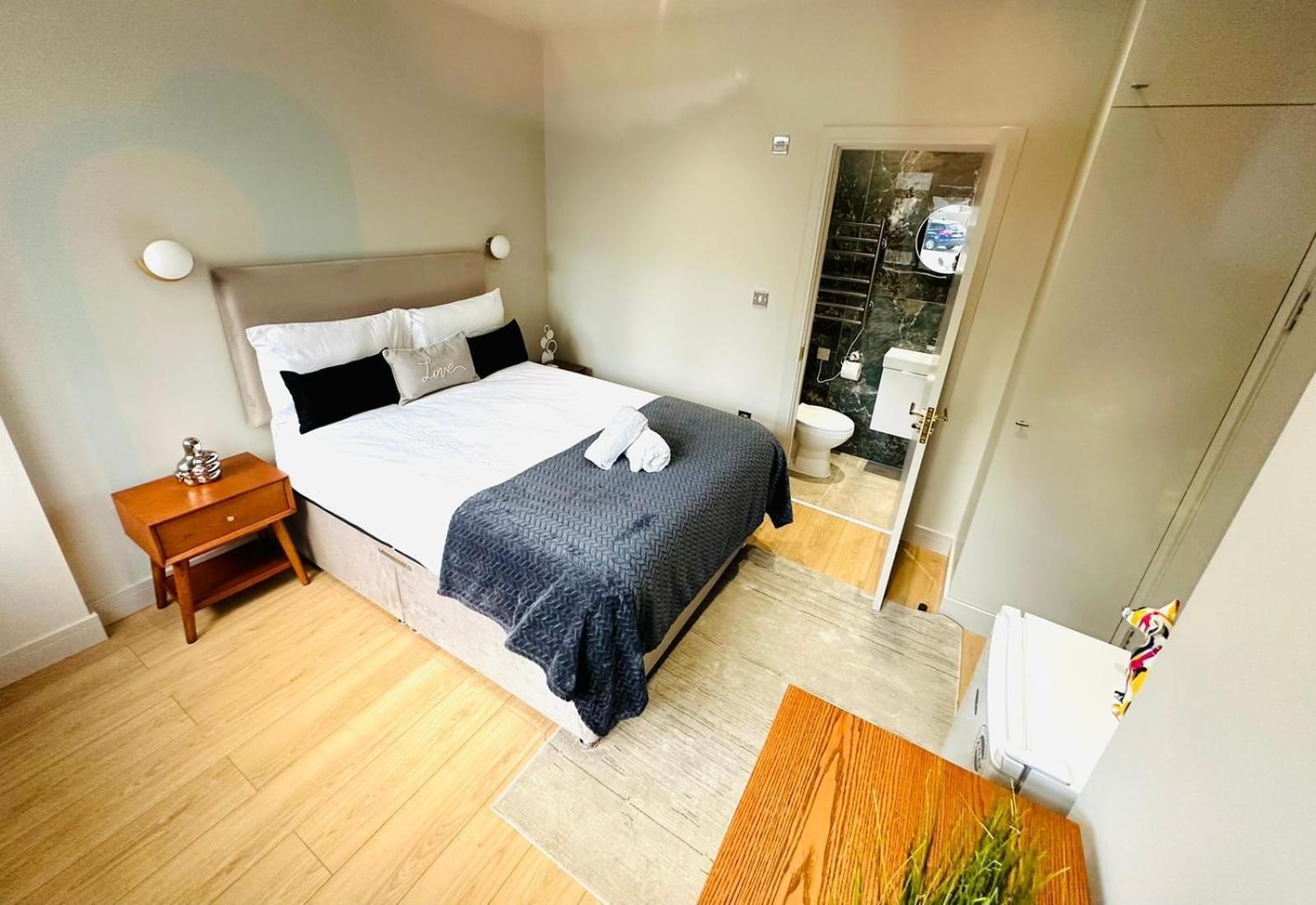 Ensuite Ii Great Location Close To Eye * Londen