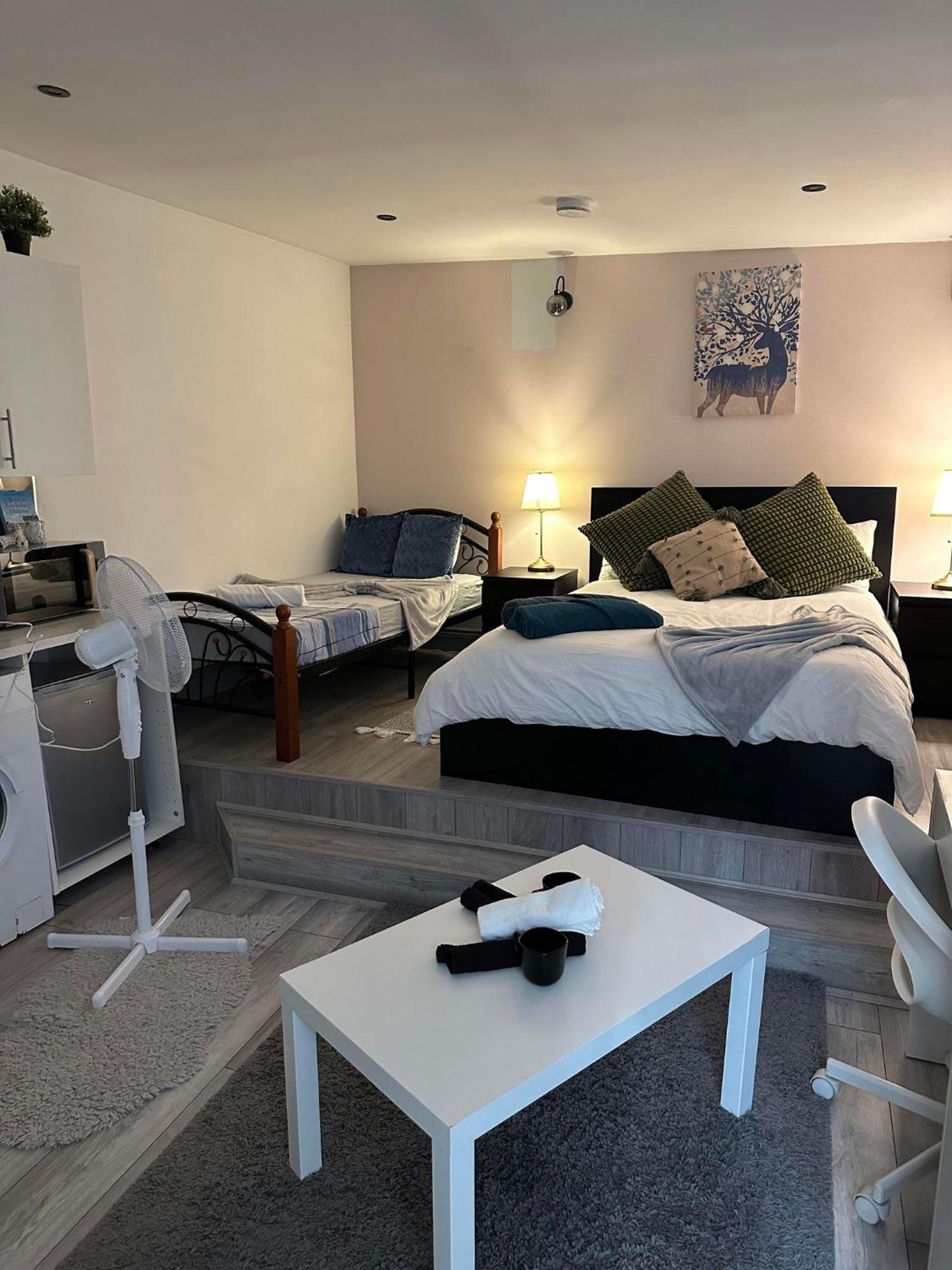 Guest&rest Acton London