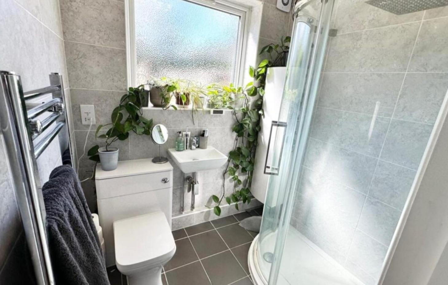 Homestay Heathrow Airport Pick Up-paid Uxbridge Cozy Shared Near Brunel London