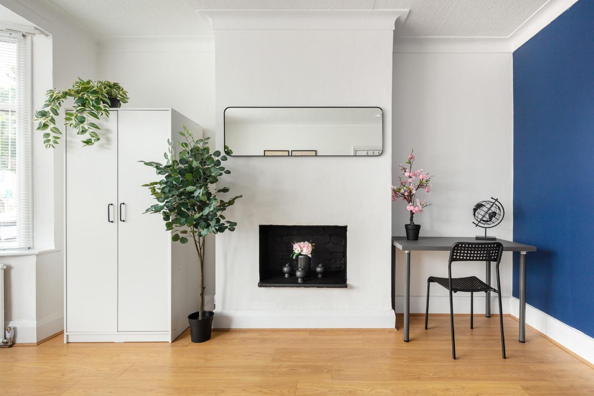 9ra - 4bd House - Wembley Views Holiday home London