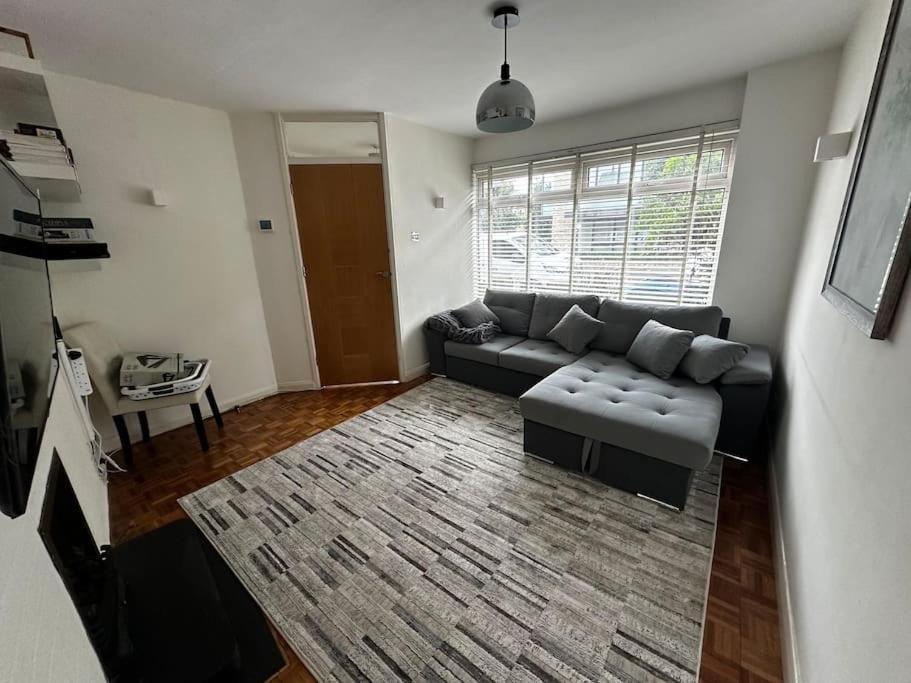 Holiday home In The Heart Of Wimbledon