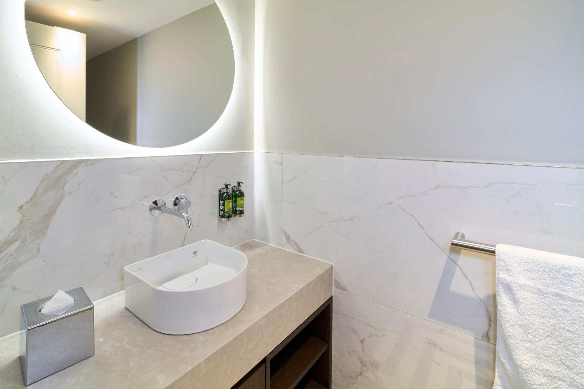 Cheval Phoenix House At Sloane Square 5* London