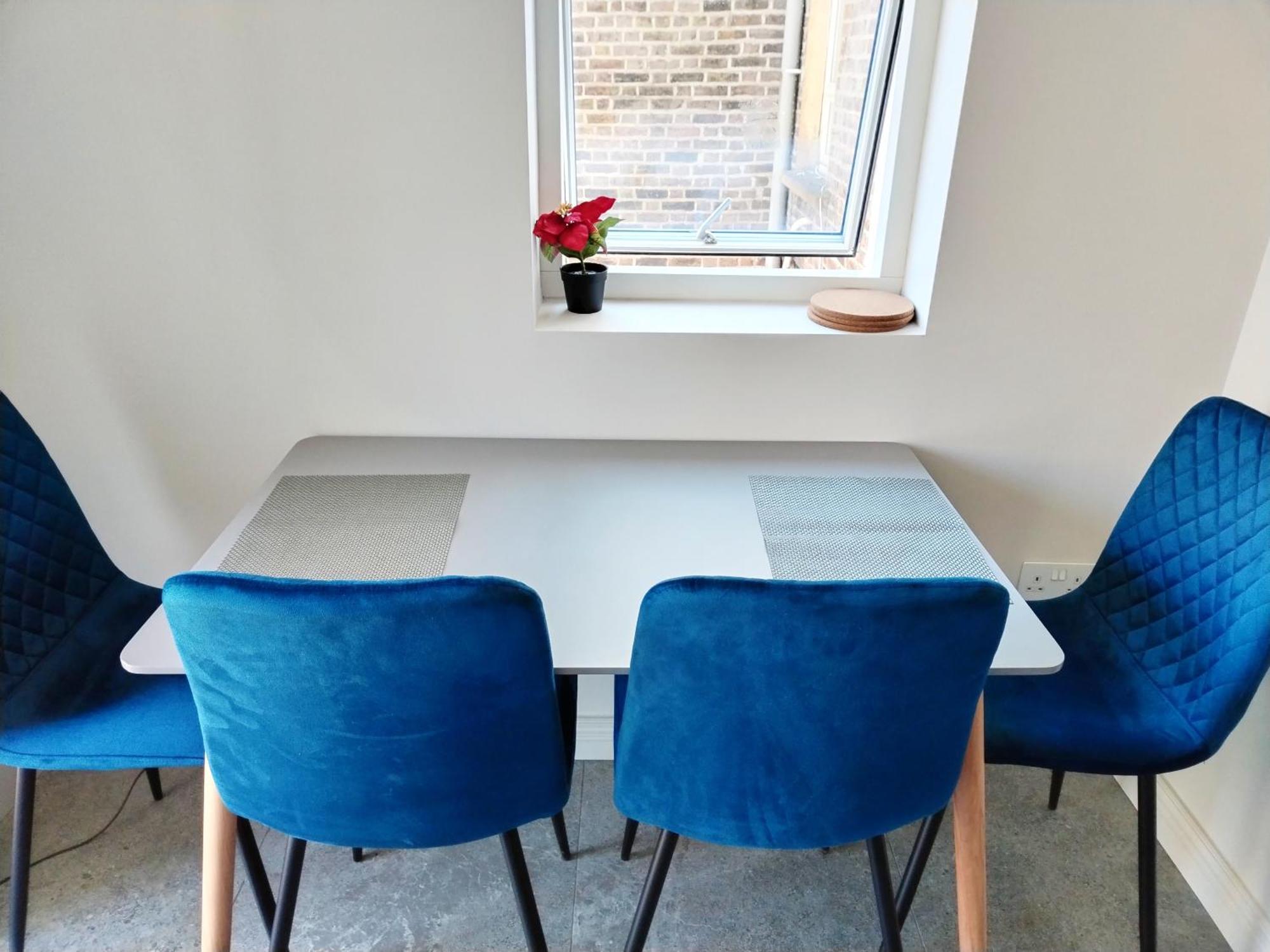 New Refurbished One Bed Flat In The West Appartement