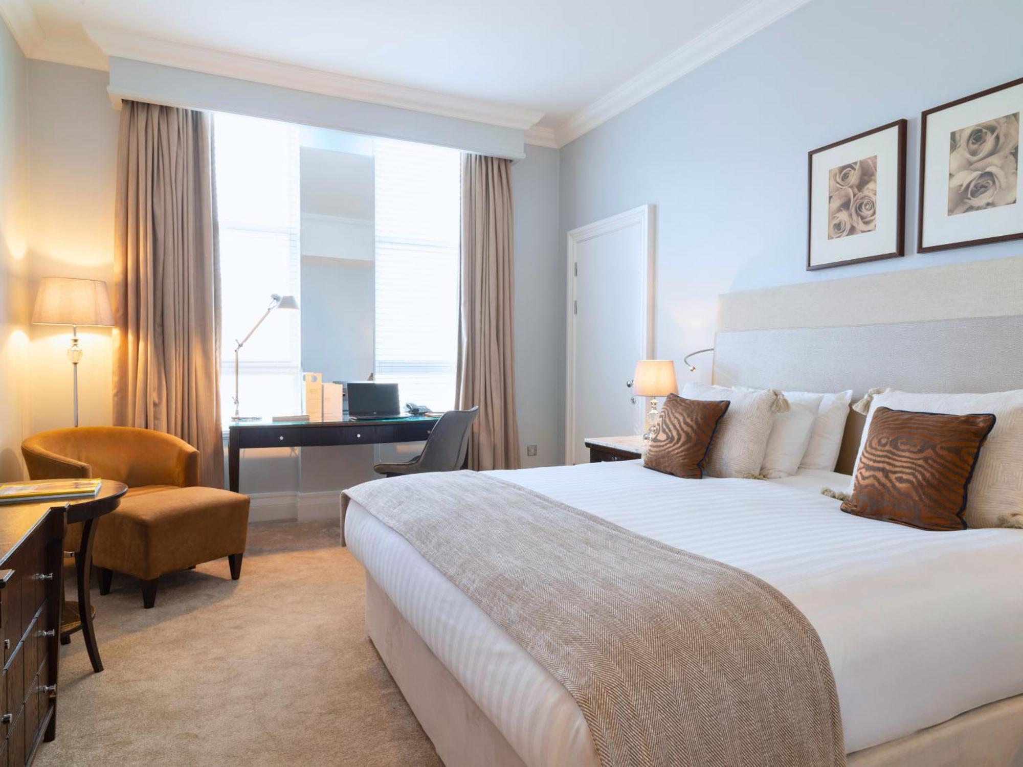 Bridge Hotel 4*