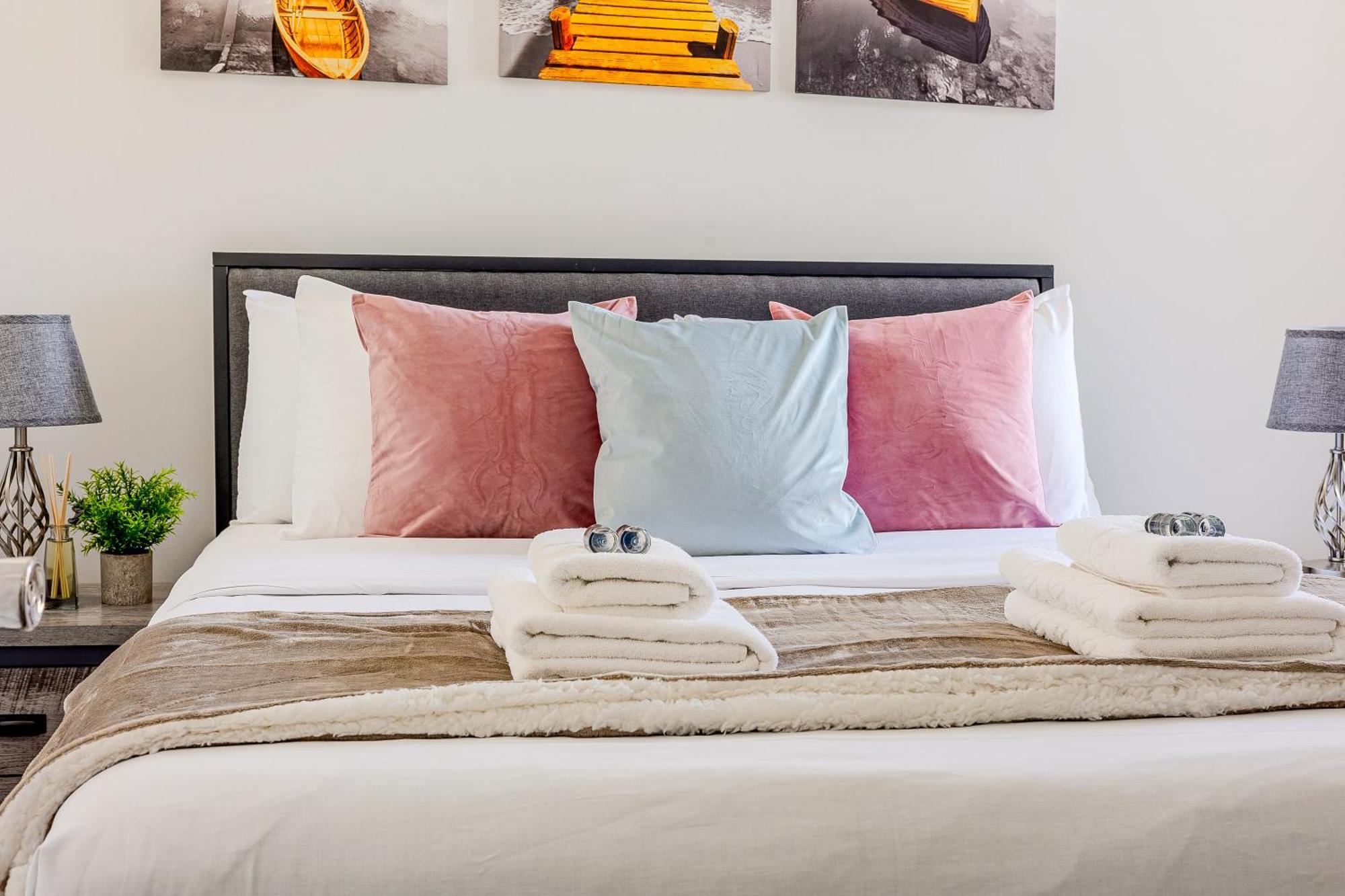 Leilighet Bright 2br Flat, Forest Gate, East London