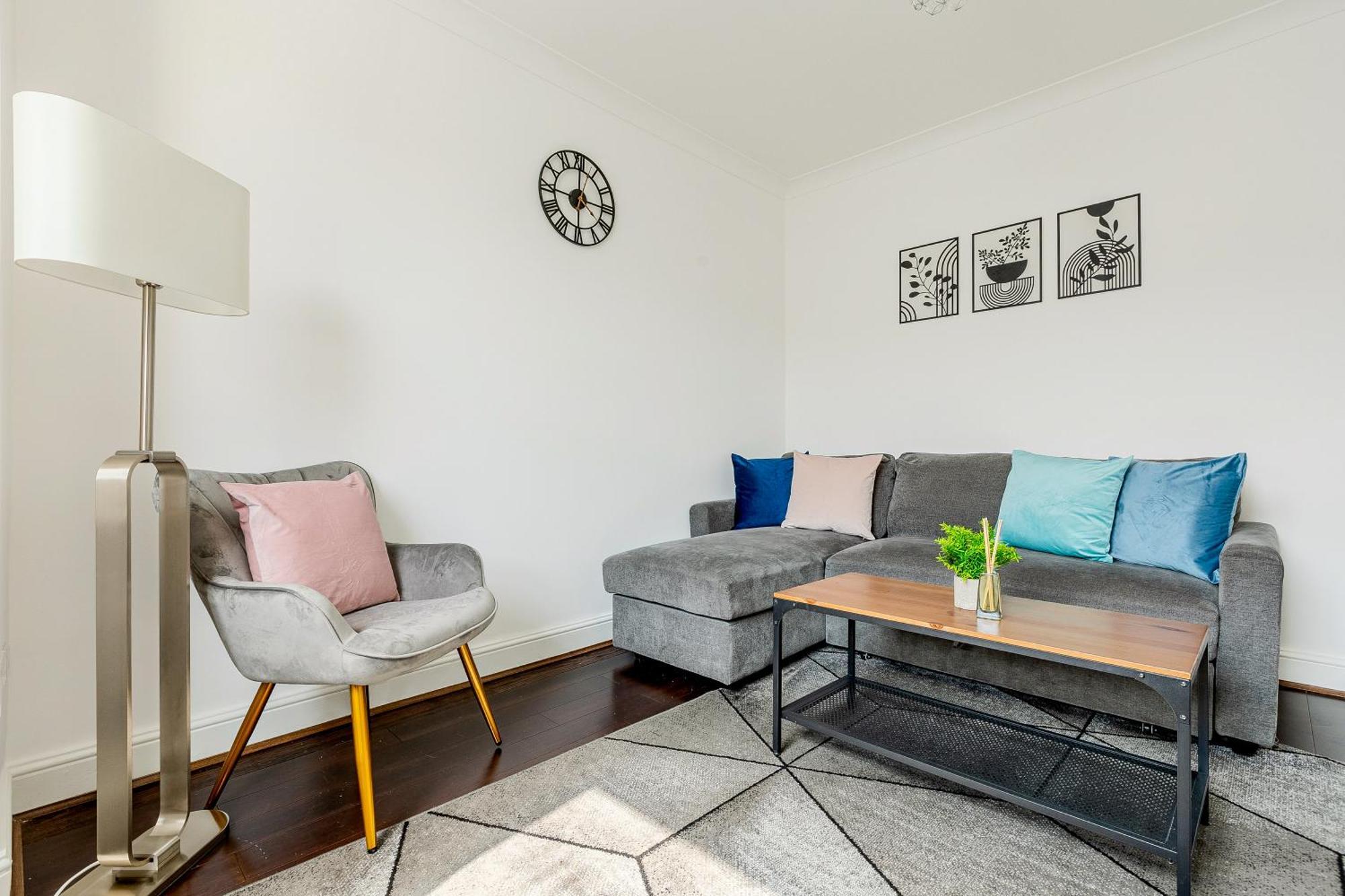 Bright 2br Flat, Forest Gate, East Leilighet *