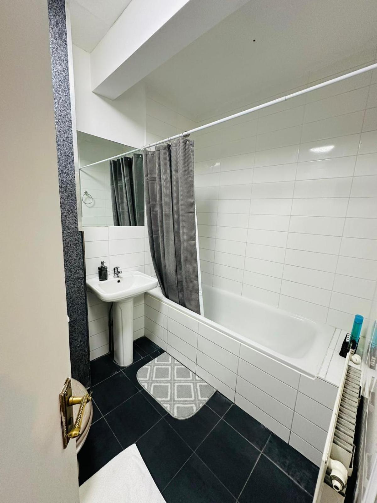 Aldgate East Bed & Breakfast Londen