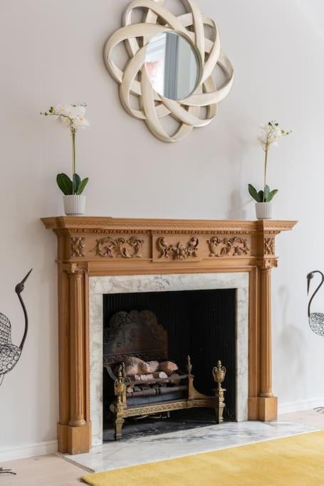 Appartement Presidential With 14ft High Ceilings & Private Elevator Londen