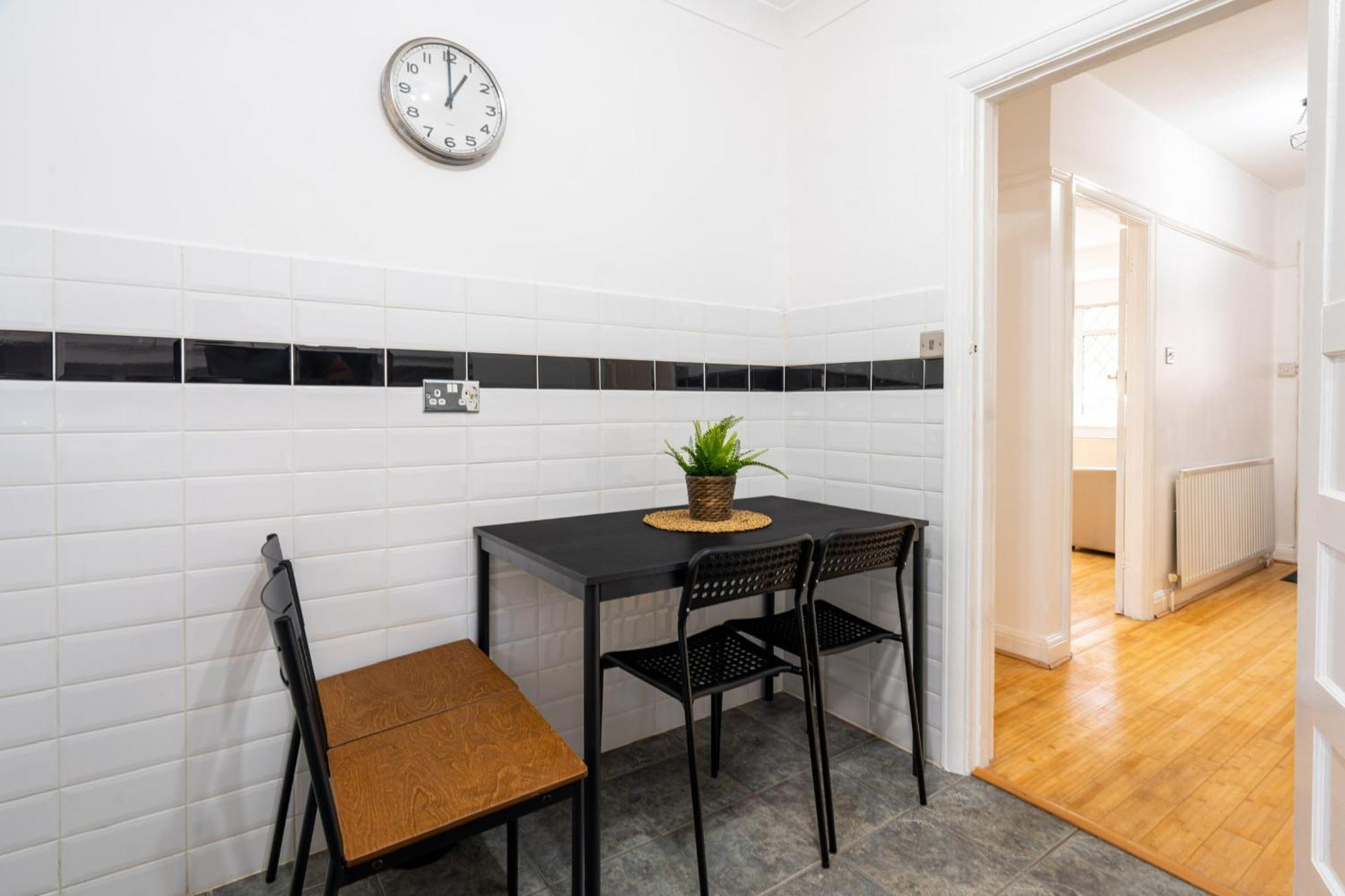 2 Bed, Wembley, Ealing, Appartement *