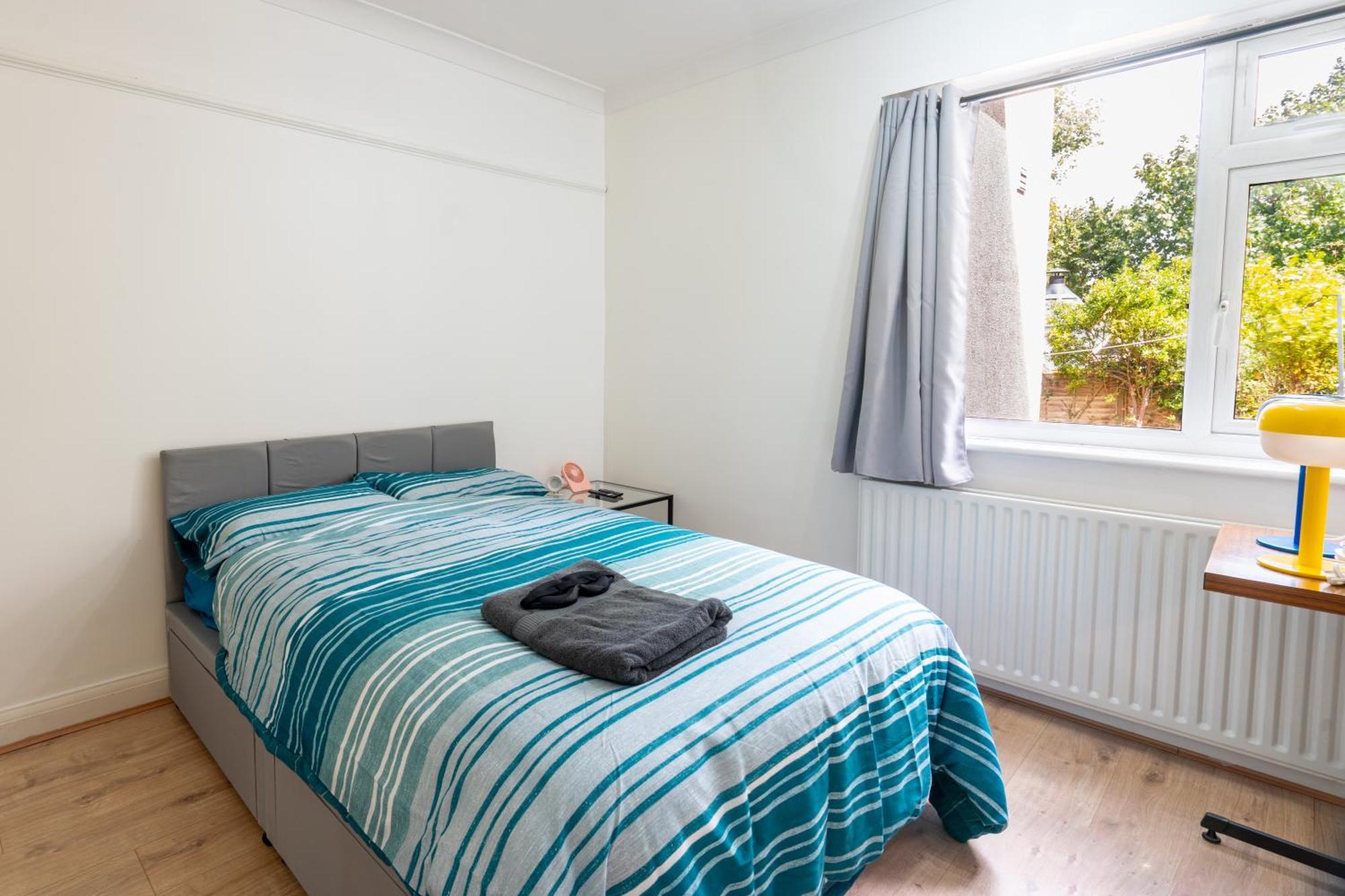2 Bed, Wembley, Ealing, Londen
