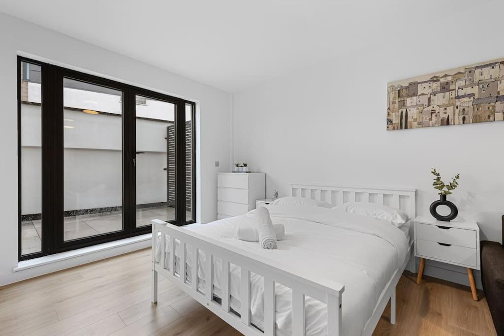 Spacious Sleep 14 - 1 Min From Tooting Station Mr3 Apartamento *
