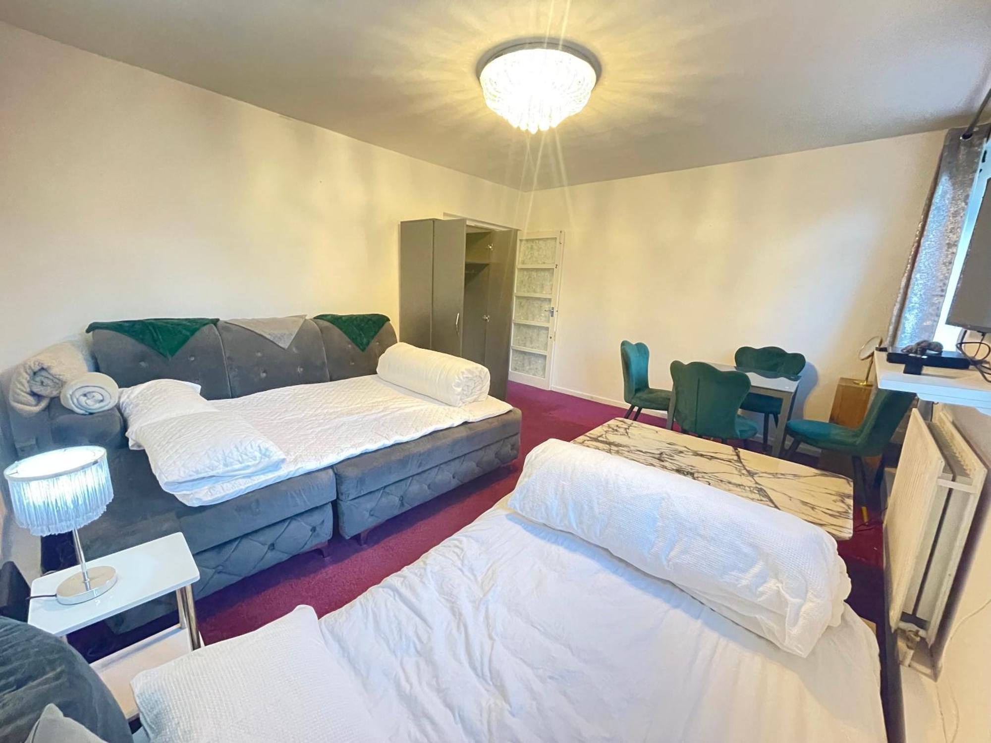 Privat overnatting With Kitchen In *