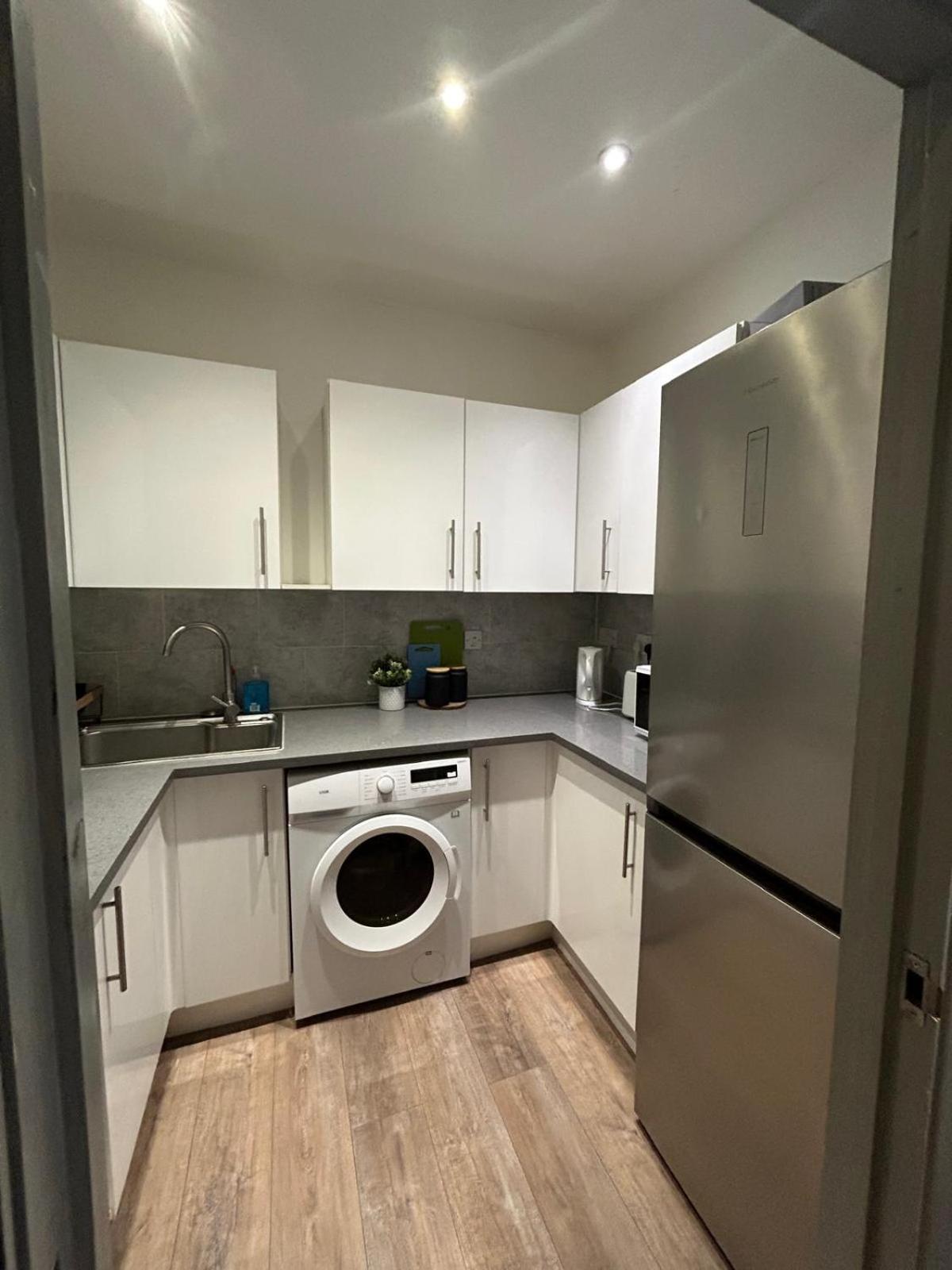 Kingcross 3 Bedroom Flat, 3mins To Euston * London