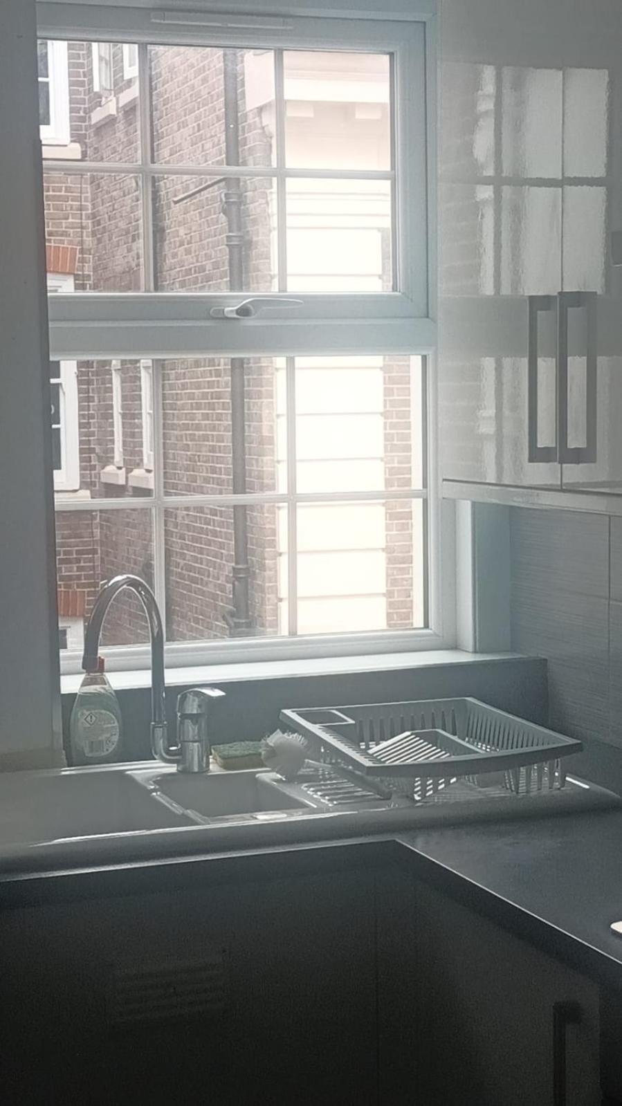 Elegant Flat In St Johns Wood Apartment *
