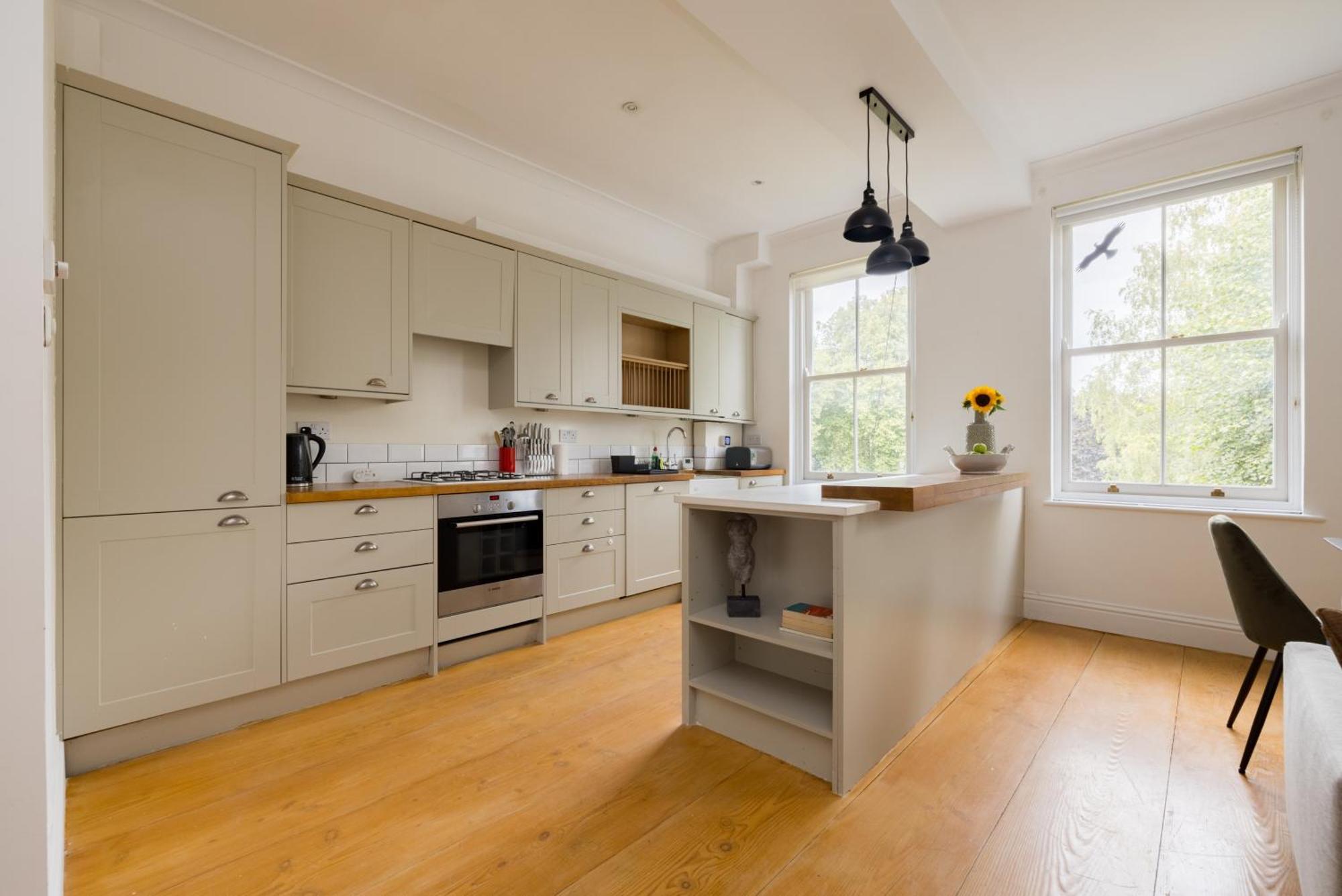 The Philbeach Gardens Place - Lovely 5bdr Flat With Terrace London