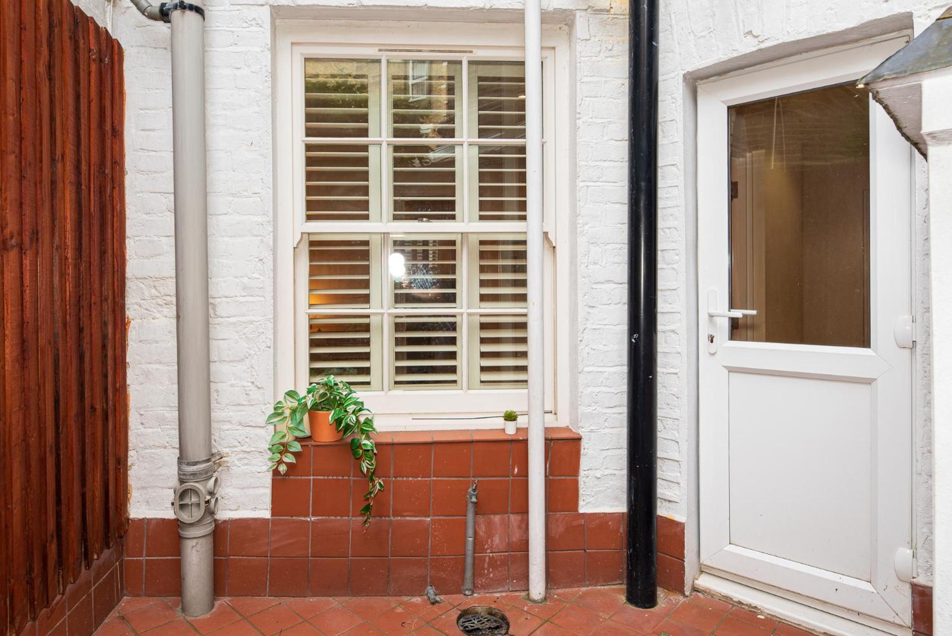 3 Bedroom With Private Terrace In Pimlico, Westminster, Victoria *