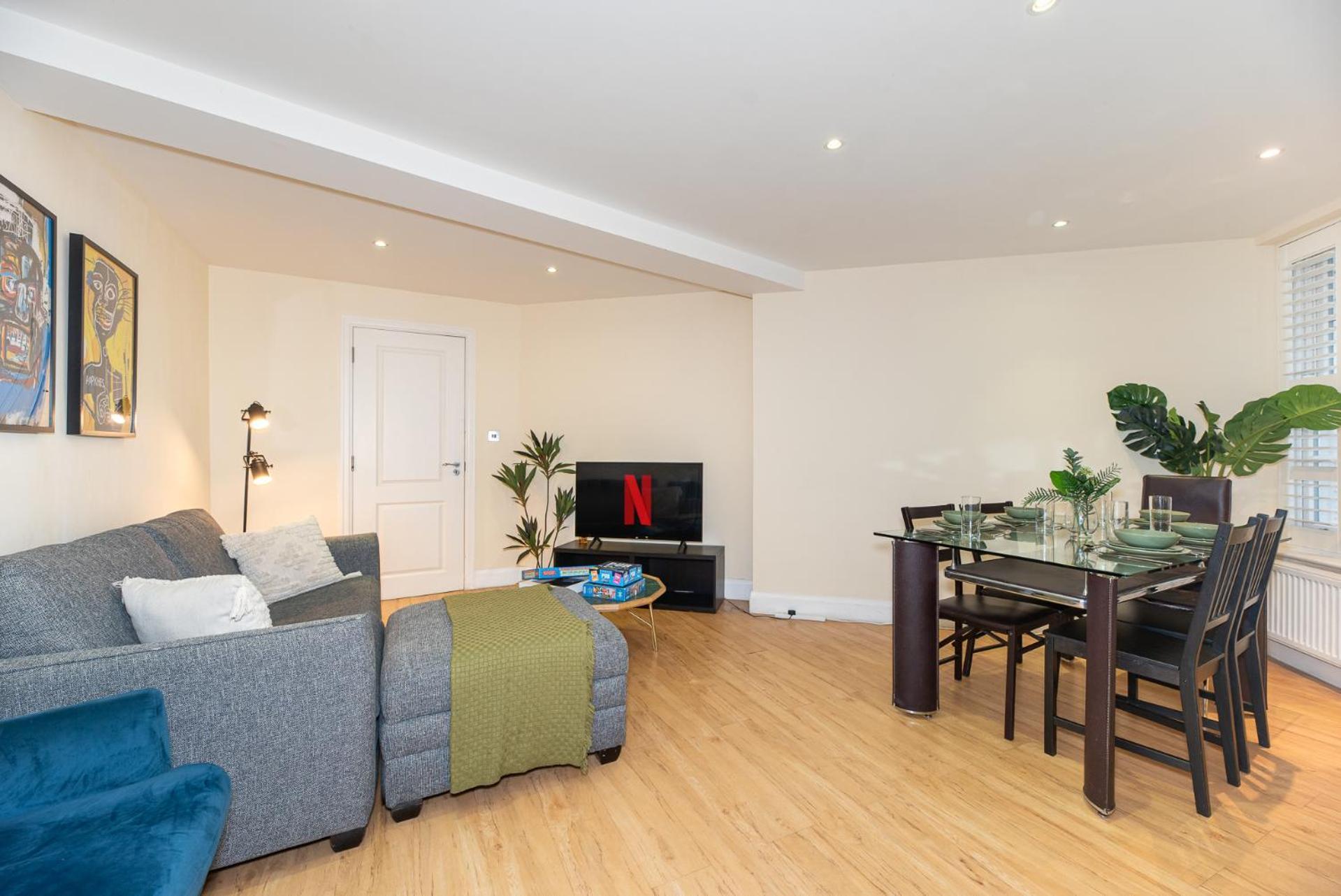 3 Bedroom With Private Terrace In Pimlico, Westminster, Victoria * London