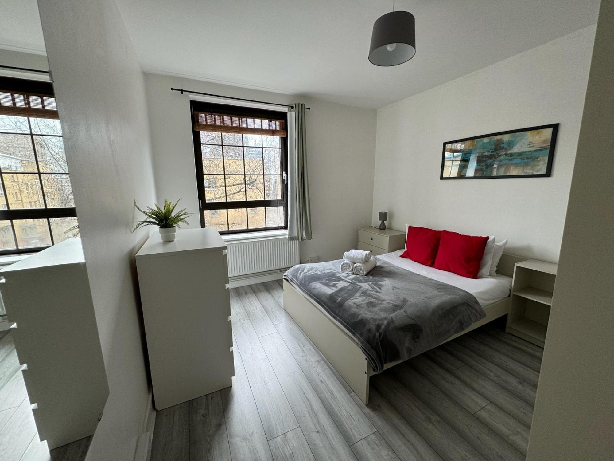 Old Street 1-bedroom Entire