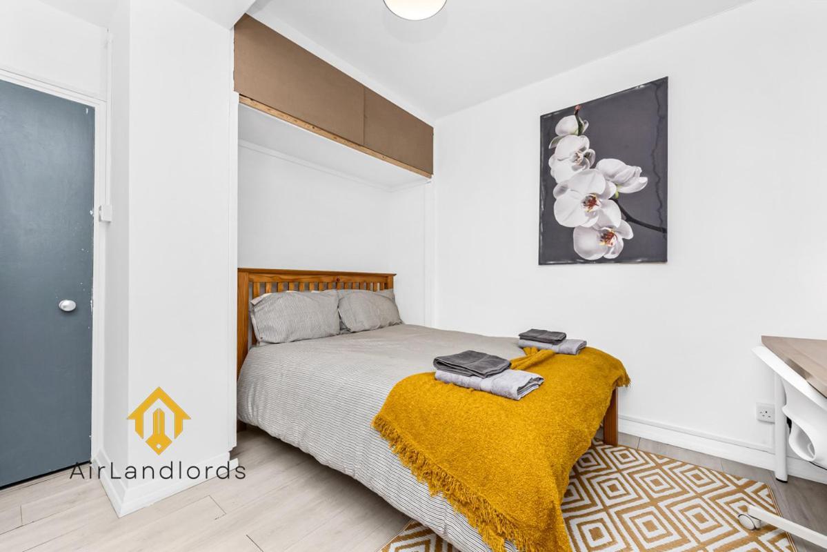 Fantastic 4 Bedroom In Russell Square Appartement *