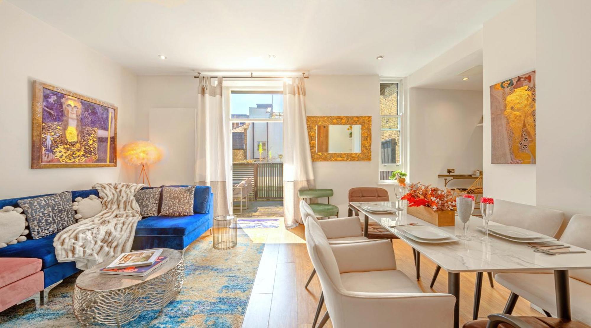 Designer Victorian Flat With Huge Terrace * London