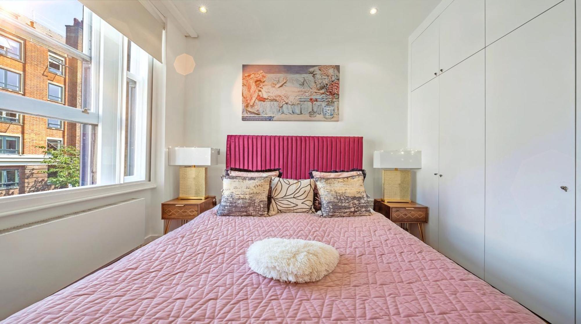 Designer Victorian Flat With Huge Terrace Leilighet
