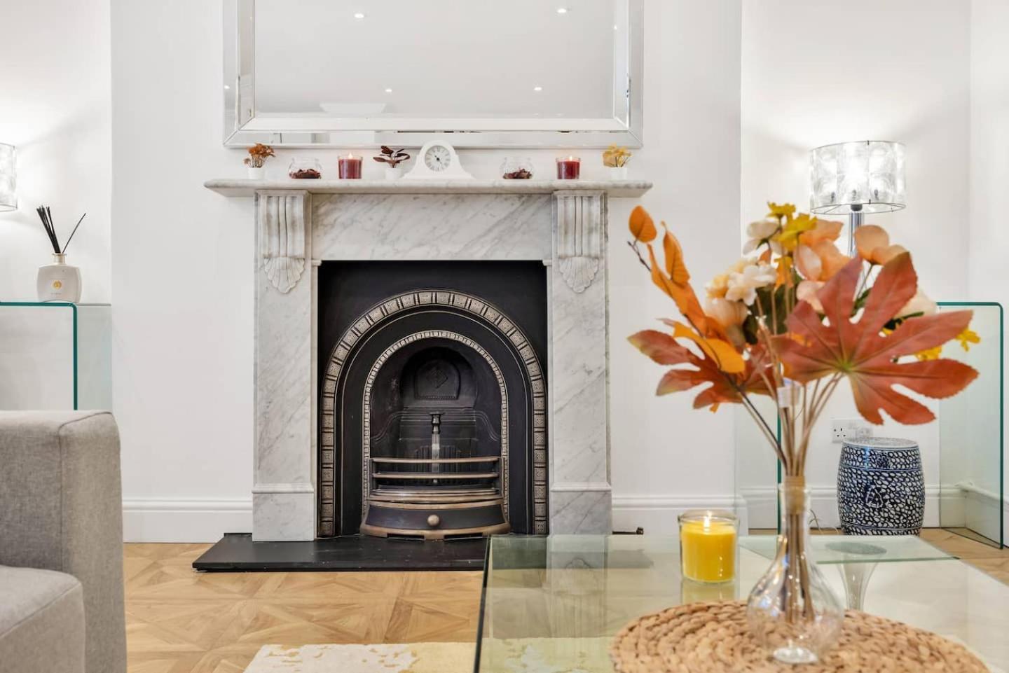 3 Bedroom 2 Bathroom Victorian Flat In Kensington