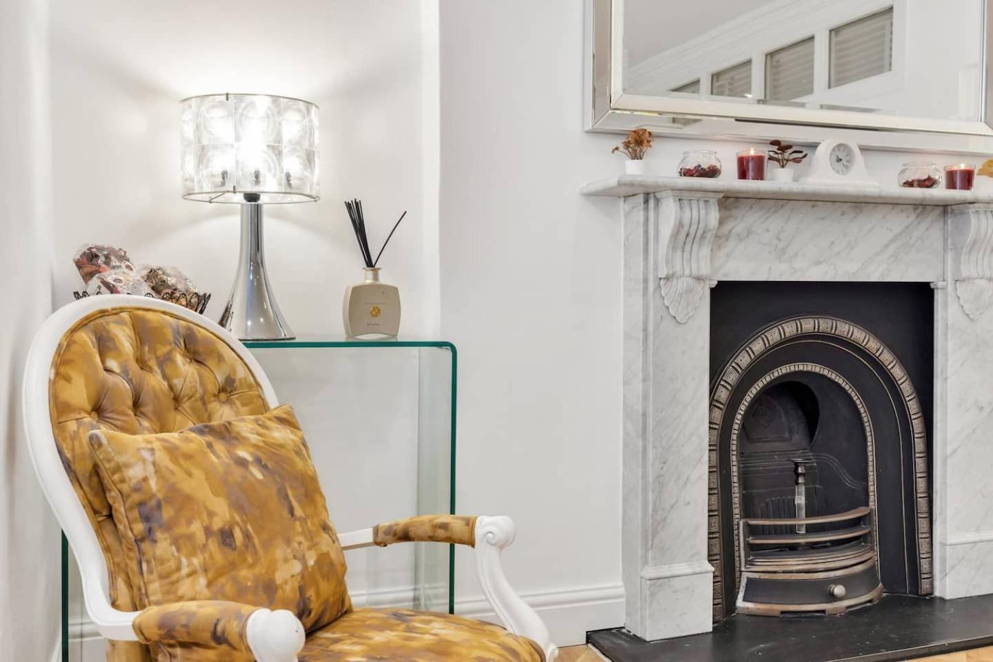3 Bedroom 2 Bathroom Victorian Flat In Kensington Appartement *