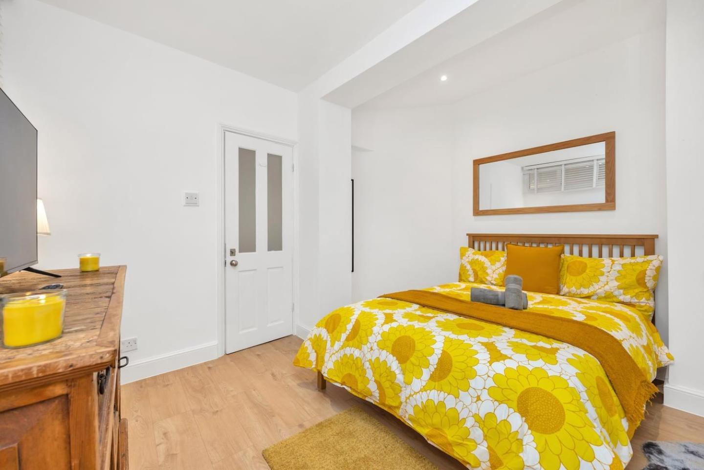 3 Bedroom 2 Bathroom Victorian Flat In Kensington Londen