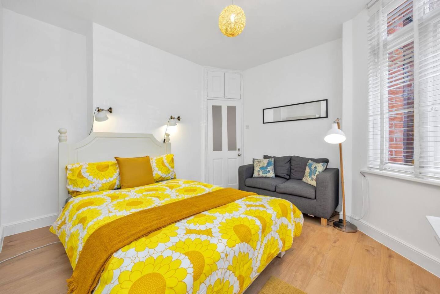 3 Bedroom 2 Bathroom Victorian Flat In Kensington Appartement