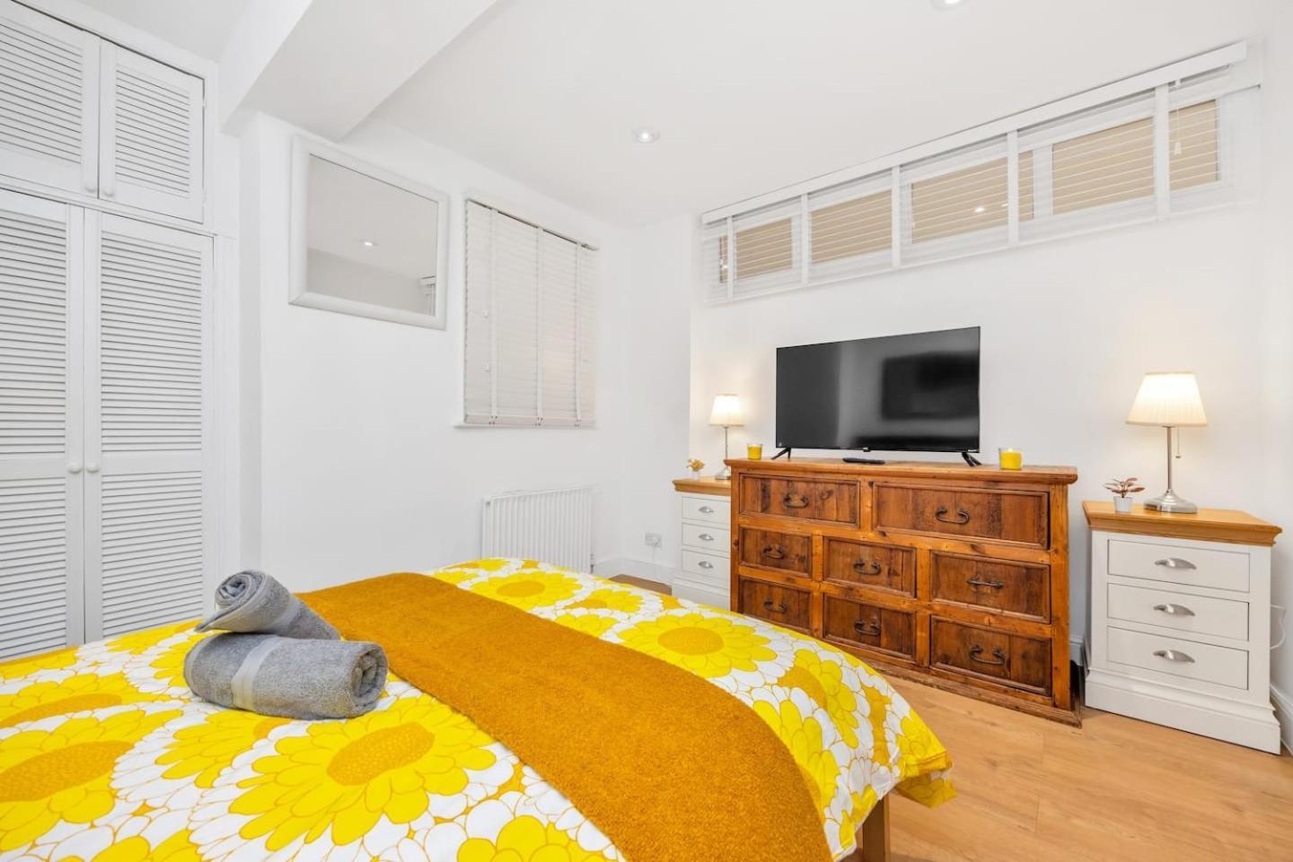 Appartement 3 Bedroom 2 Bathroom Victorian Flat In Kensington Londen