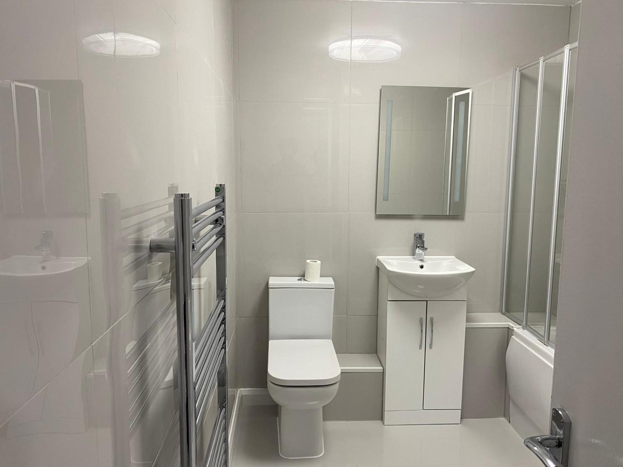 Woolwich - House - Sleeps 5 - Garden - Parking *