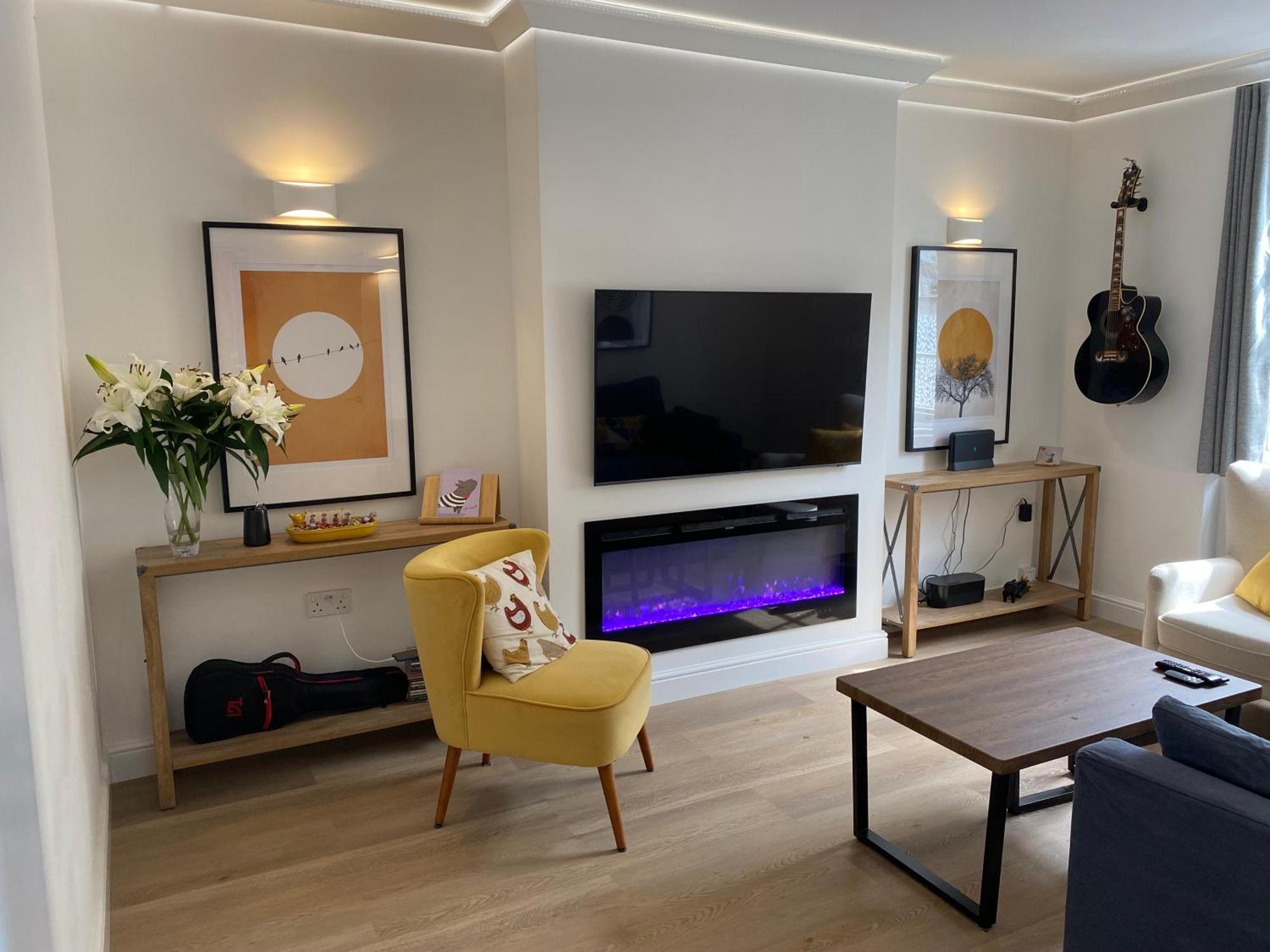 Two Bedroom Two Bathrooms Superior * London