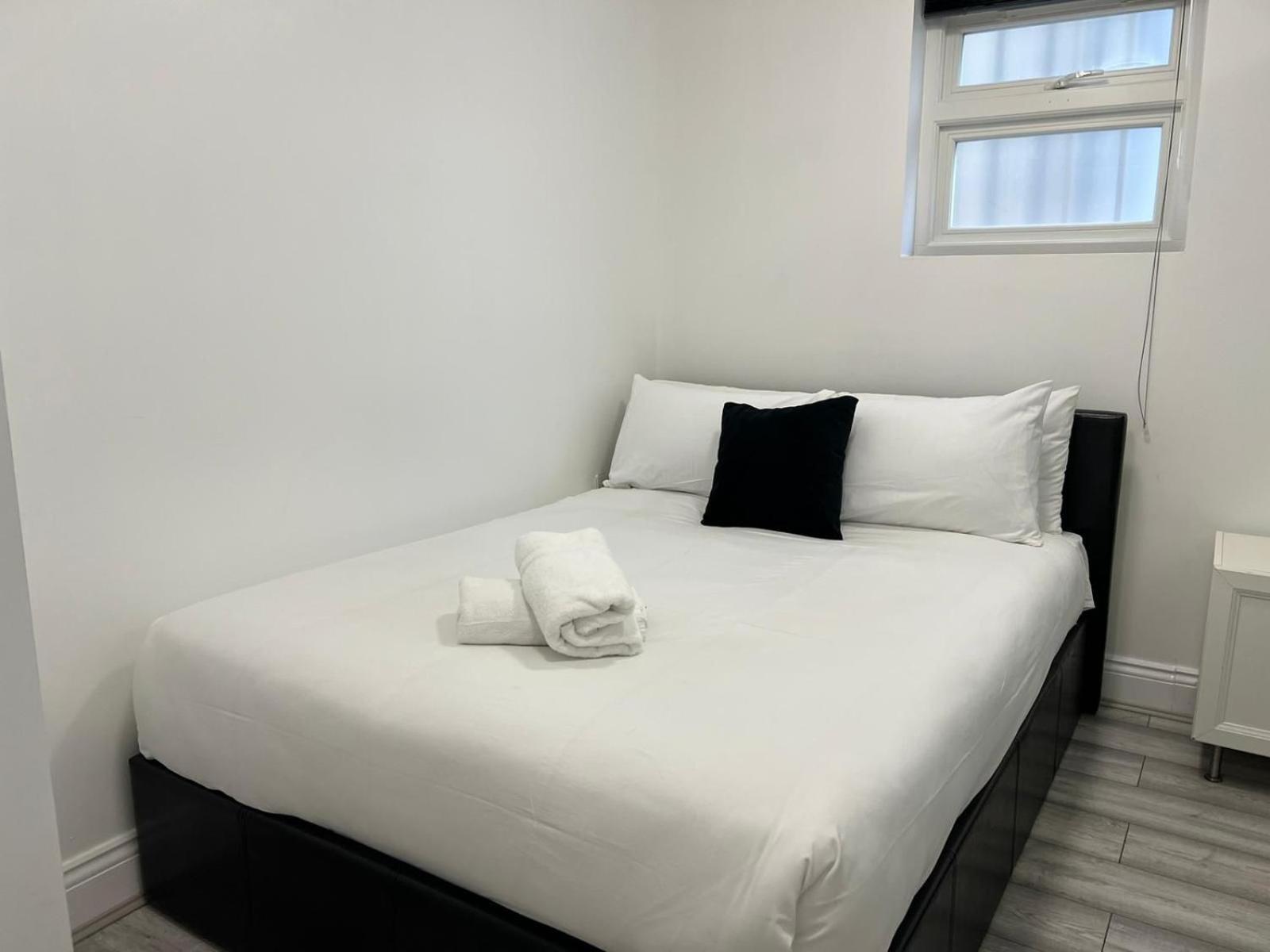 Modern Comfort One Bed Flat In Golders Apartment London
