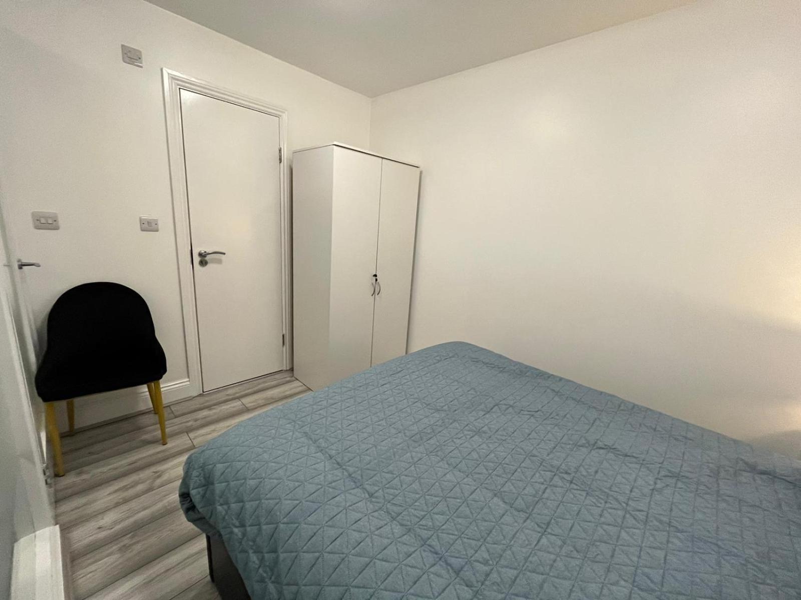 Modern Comfort One Bed Flat In Golders Apartment *
