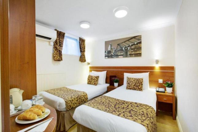 Queens Park Premier Hyde Park Hotel 4*