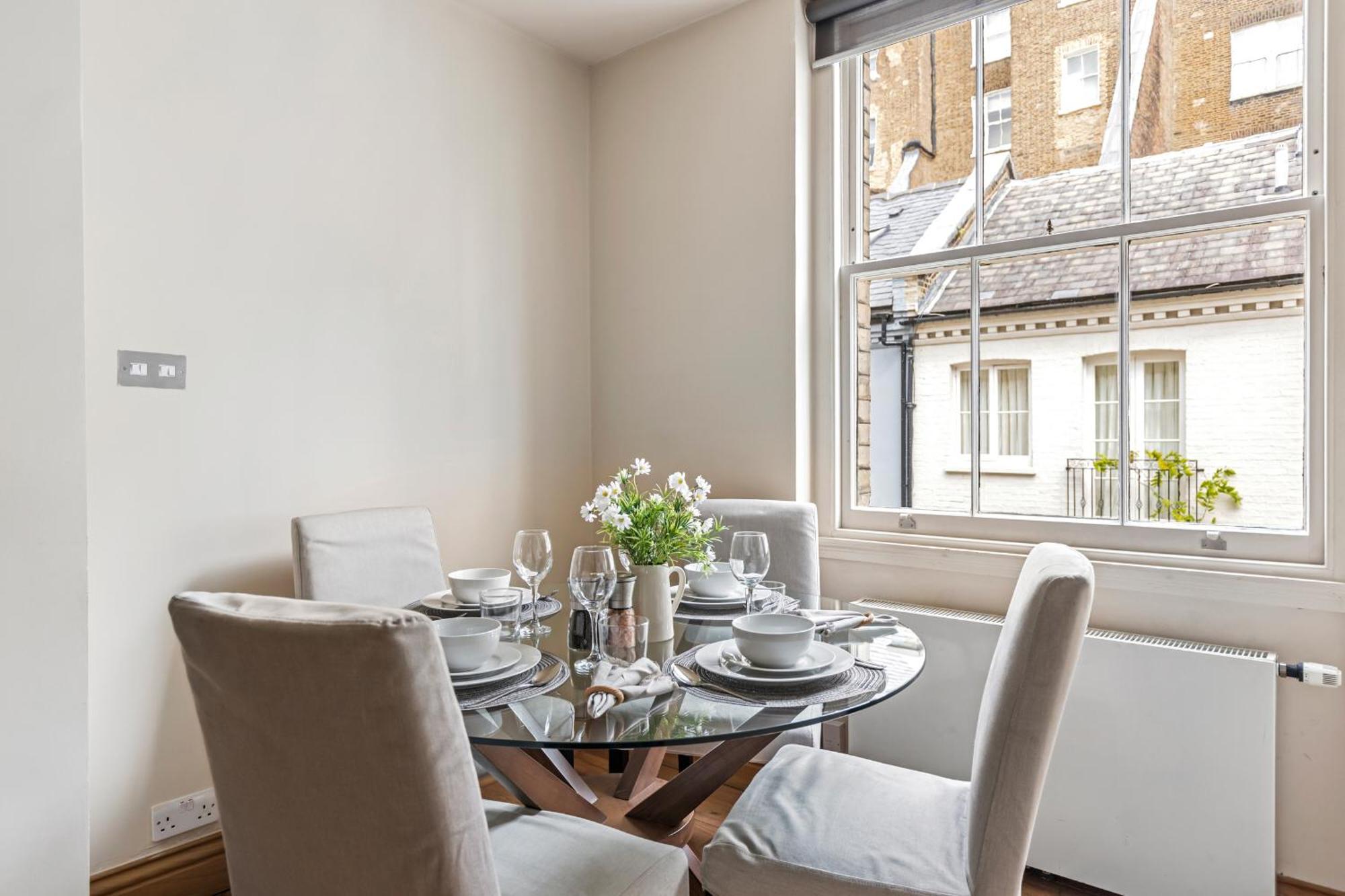 Enchanting Hideaway - La Reserve South Kensington Apartment *