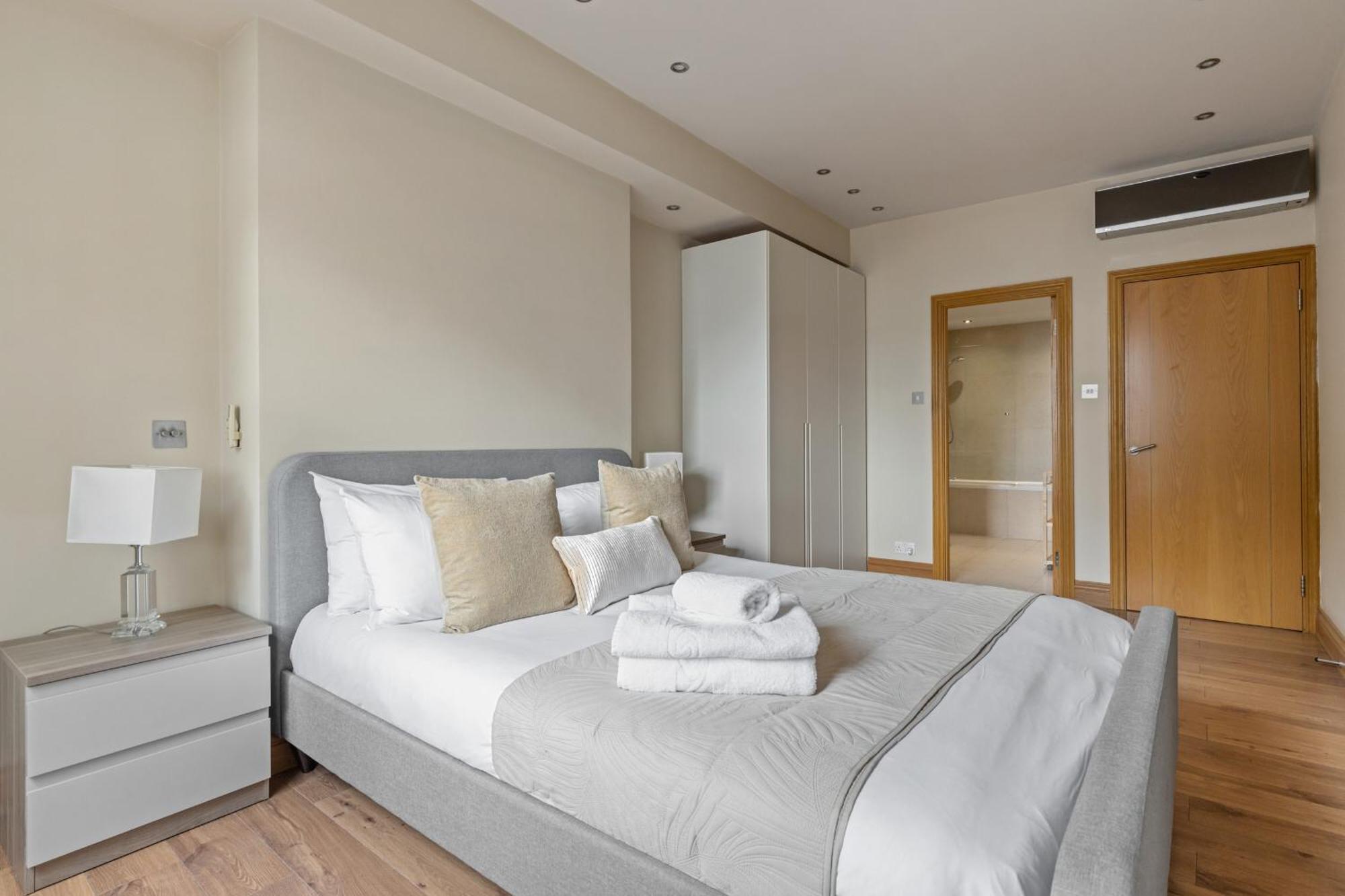Enchanting Hideaway - La Reserve South Kensington * London