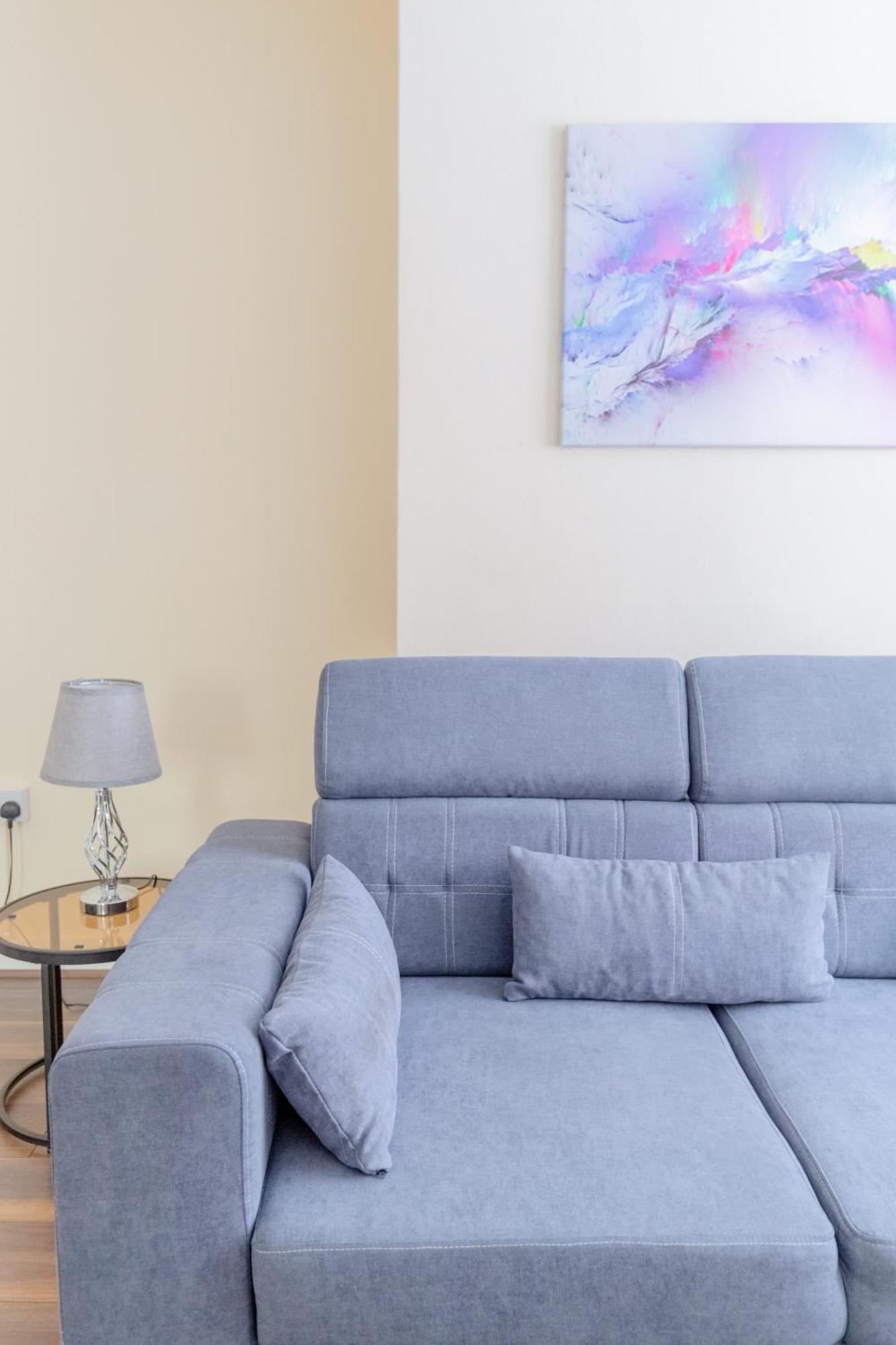 Stylish 1bd Flat Near Iconic Landmarks Apartment