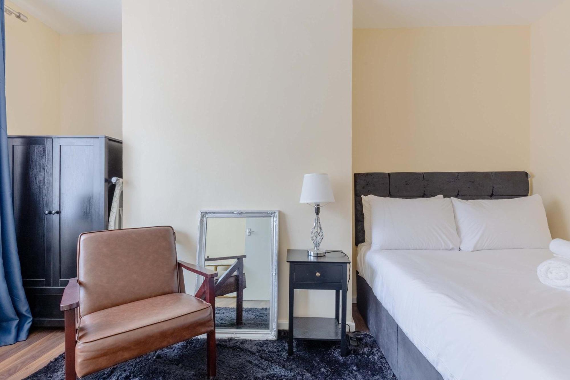 Stylish 1bd Flat Near Iconic Landmarks Apartment *