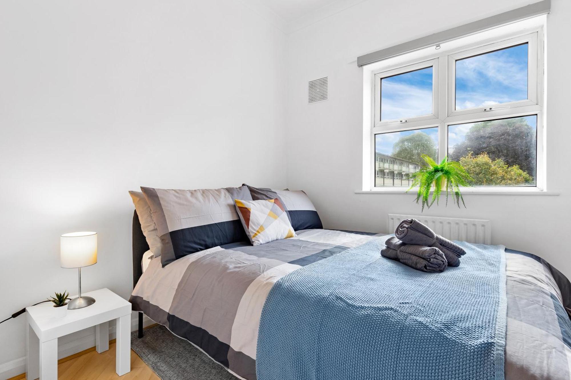 Cozylease 3-bed Canary Wharf Retreat,near Lcy Holiday home London