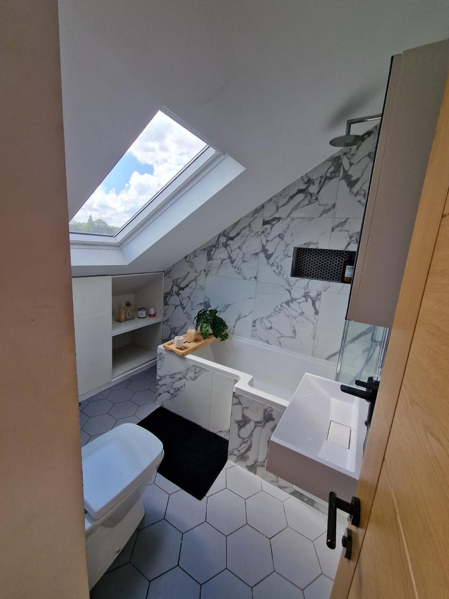 Loft With Skyline Views Of Canary Wharf * Londen