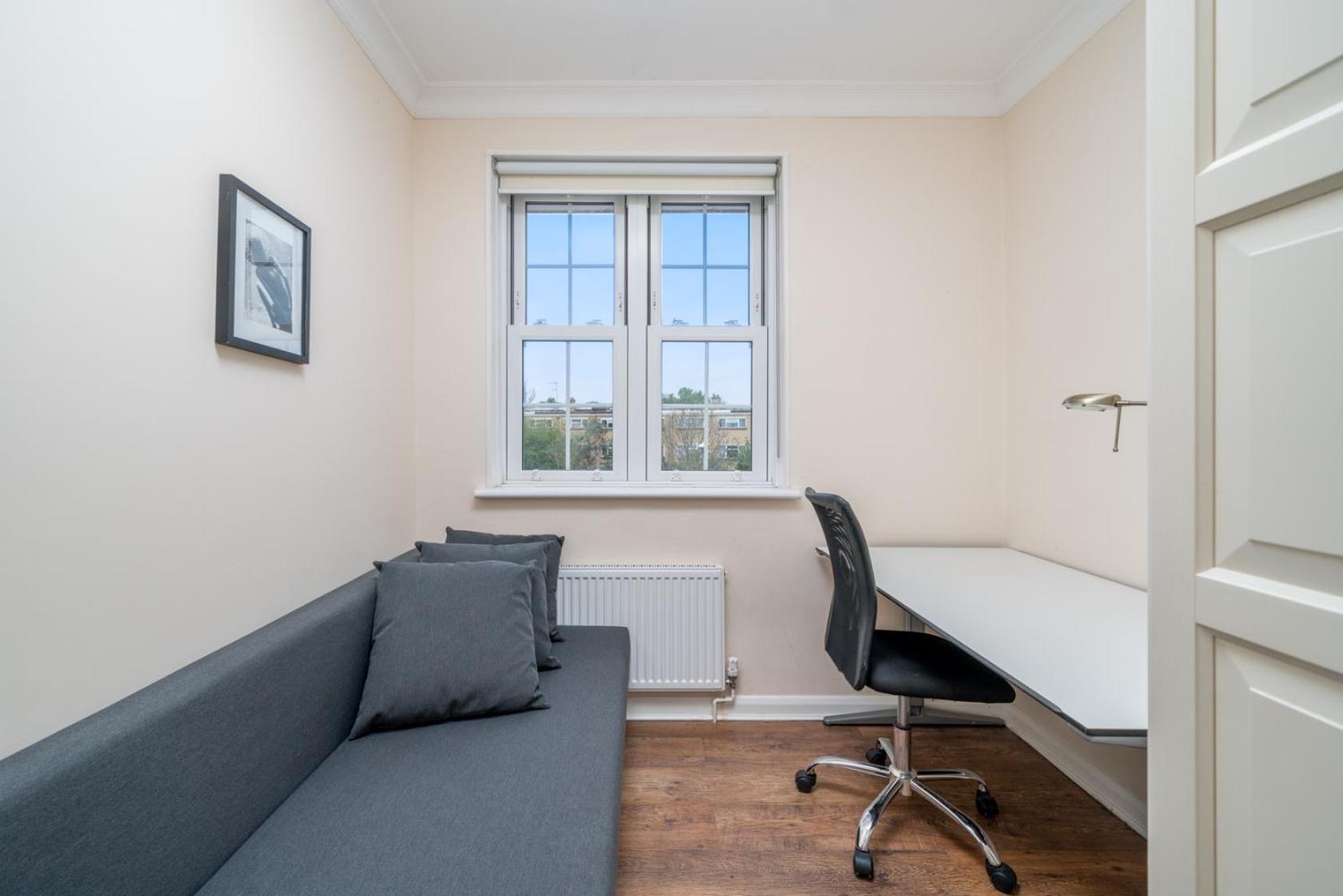 Holiday home Urban Escape - Spacious 3-bedroom Close To Canary Wharf *