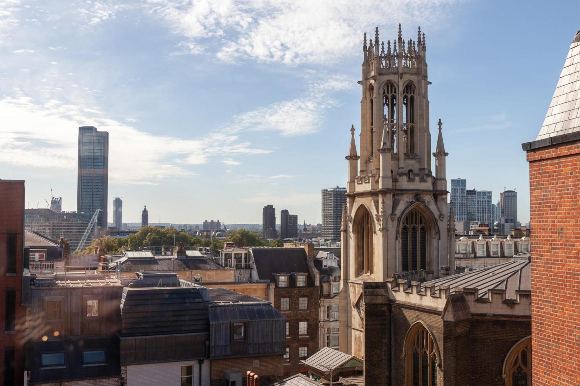 Chic Flat With Stunning Views Apartment