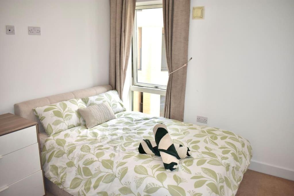 2 Bed In Southwark Apartment