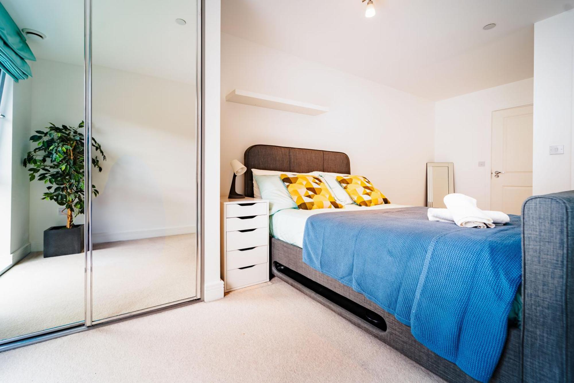 Chic Near Tower Hill With A Gym Apartment London