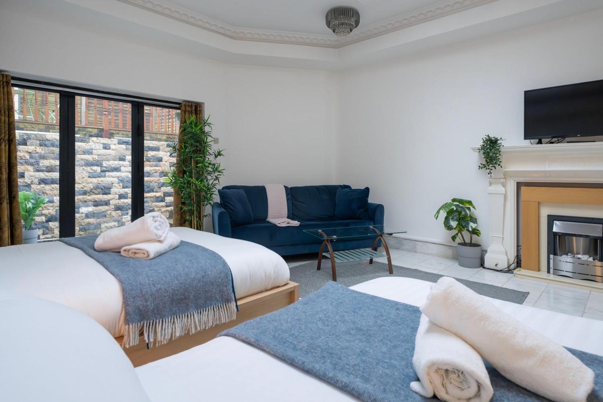 Finchley Road & By Primecityhosts London